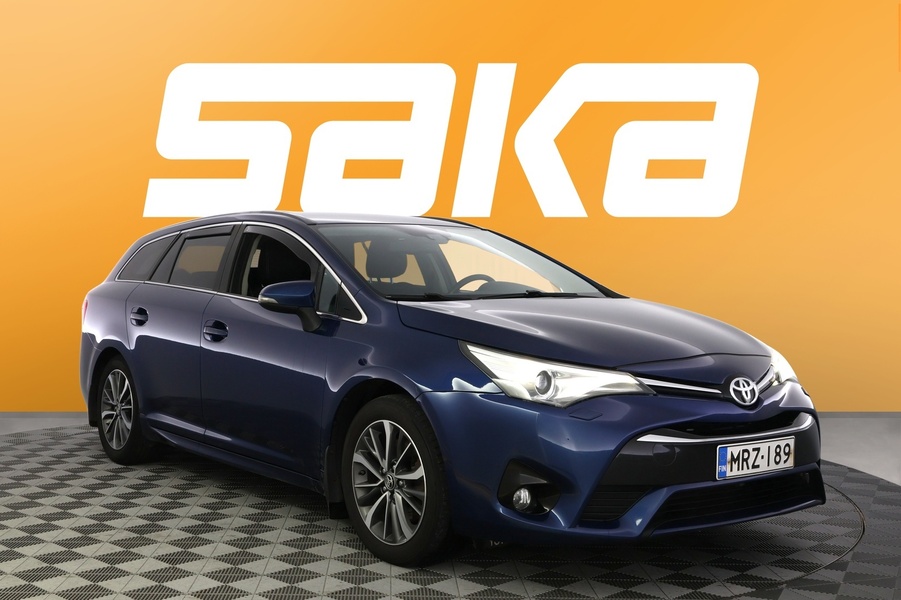 Toyota Avensis vaihtoauto