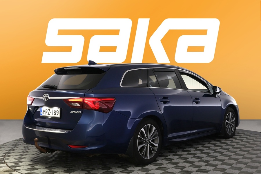 Toyota Avensis vaihtoauto