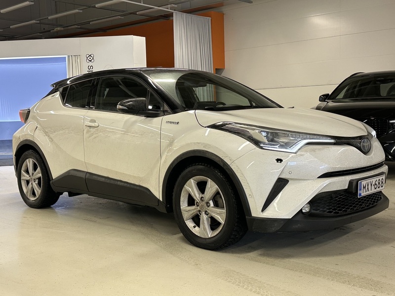 Toyota C-HR vaihtoauto