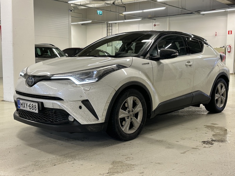 Toyota C-HR vaihtoauto