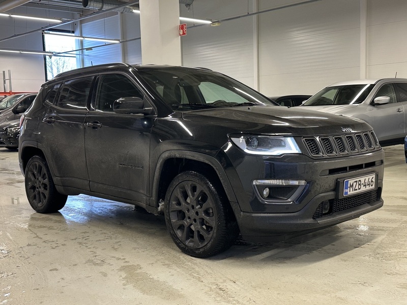 Jeep Compass vaihtoauto