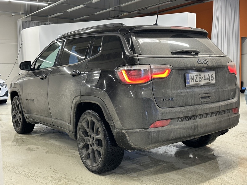 Jeep Compass vaihtoauto