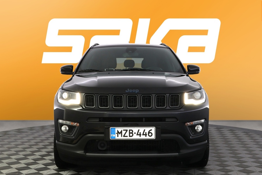 Jeep Compass vaihtoauto