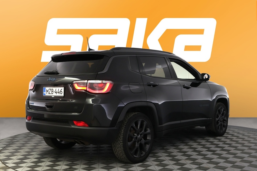 Jeep Compass vaihtoauto