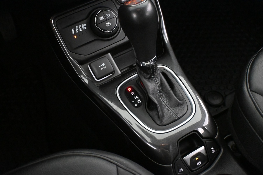 Jeep Compass vaihtoauto