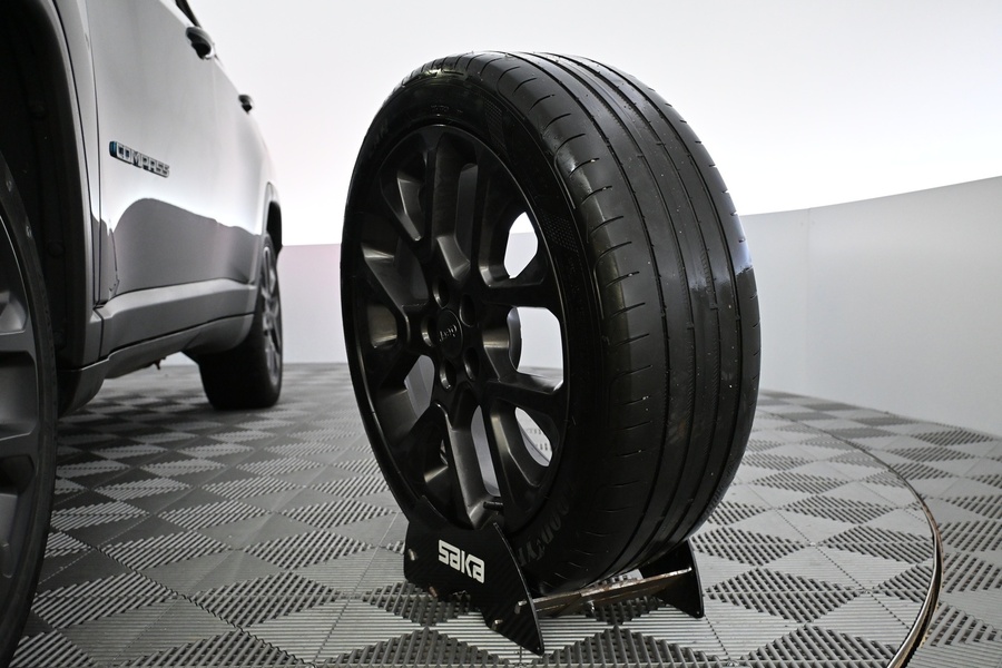 Jeep Compass vaihtoauto