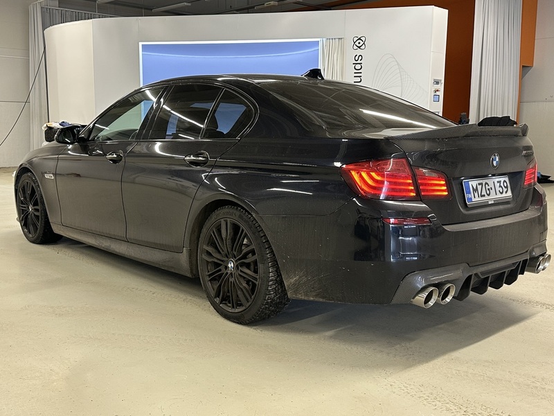 BMW M550d vaihtoauto