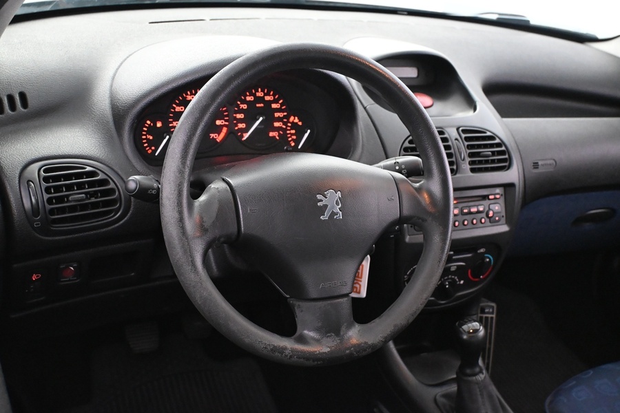 Peugeot 206 vaihtoauto