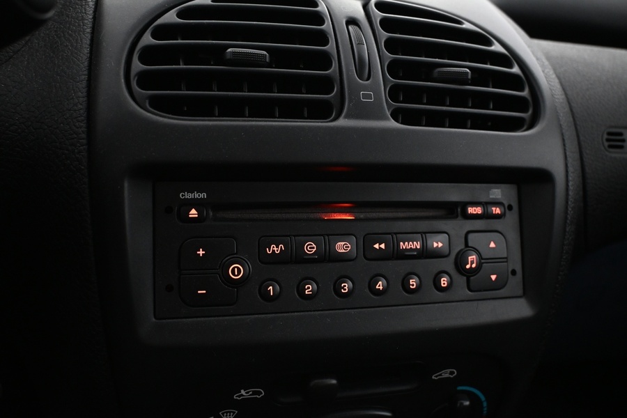 Peugeot 206 vaihtoauto