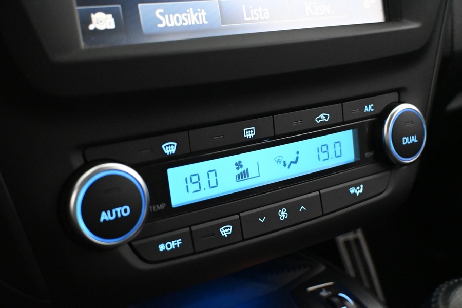 Toyota Avensis vaihtoauto