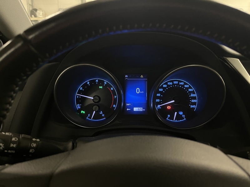 Toyota Auris vaihtoauto