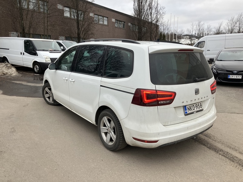 SEAT Alhambra vaihtoauto