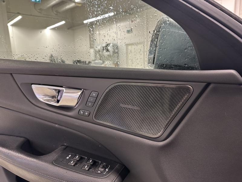 Volvo V60 Cross Country vaihtoauto