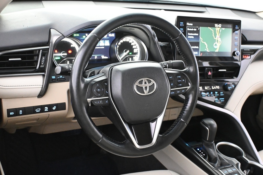 Toyota Camry vaihtoauto