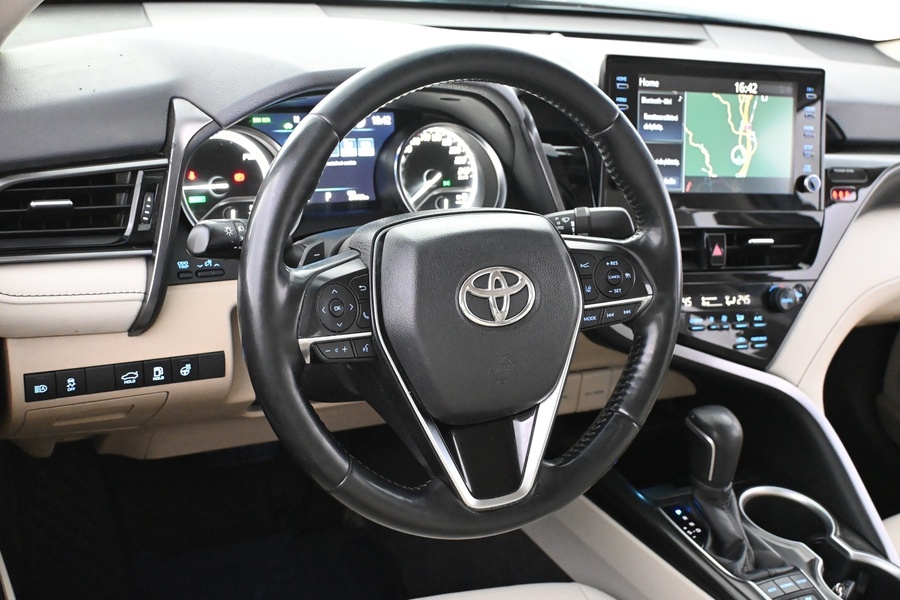 Toyota Camry vaihtoauto