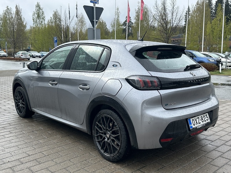 Peugeot e-208 vaihtoauto