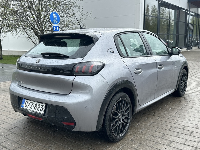 Peugeot e-208 vaihtoauto