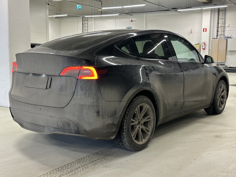 Tesla Model Y vaihtoauto