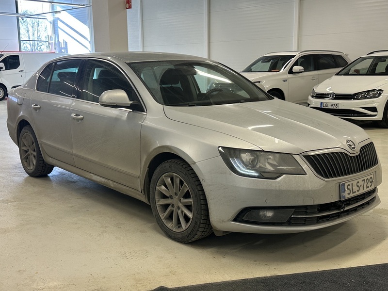 Skoda Superb vaihtoauto