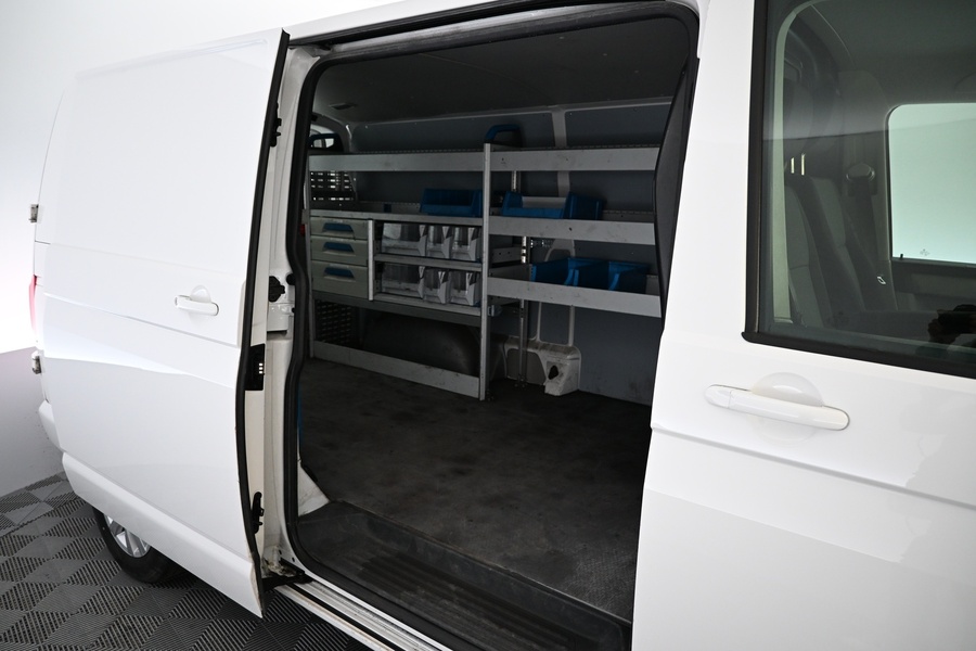 Volkswagen Transporter vaihtoauto