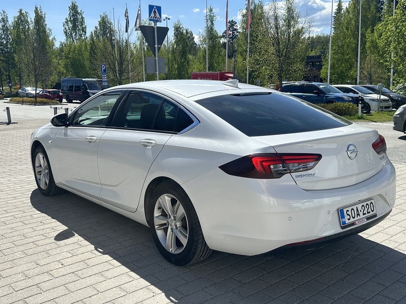 Opel Insignia vaihtoauto