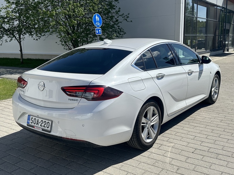 Opel Insignia vaihtoauto