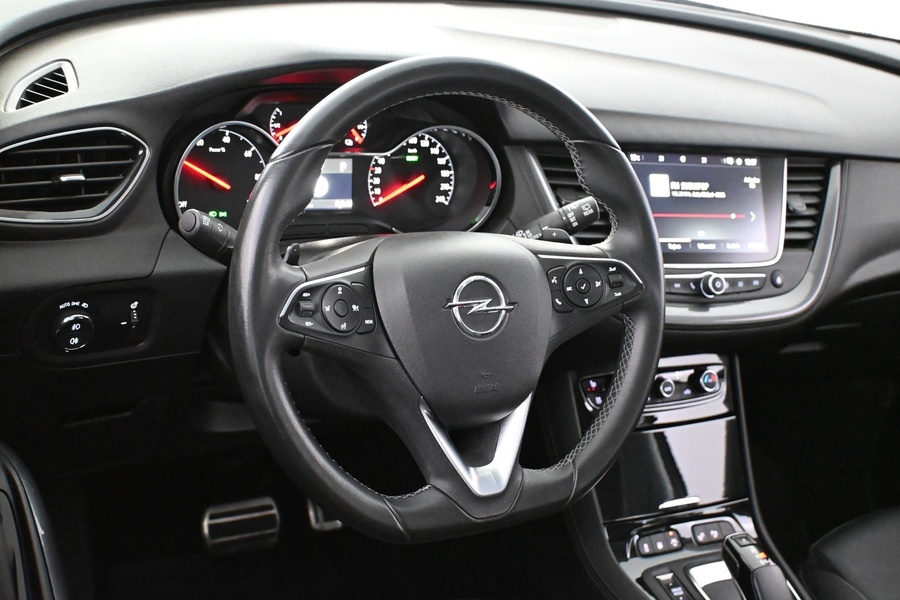 Opel Grandland X vaihtoauto