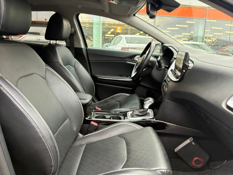 Kia XCeed vaihtoauto