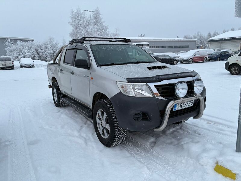 Toyota Hilux vaihtoauto