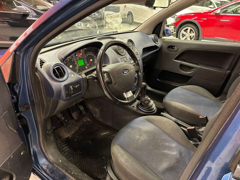 Ford Fiesta vaihtoauto