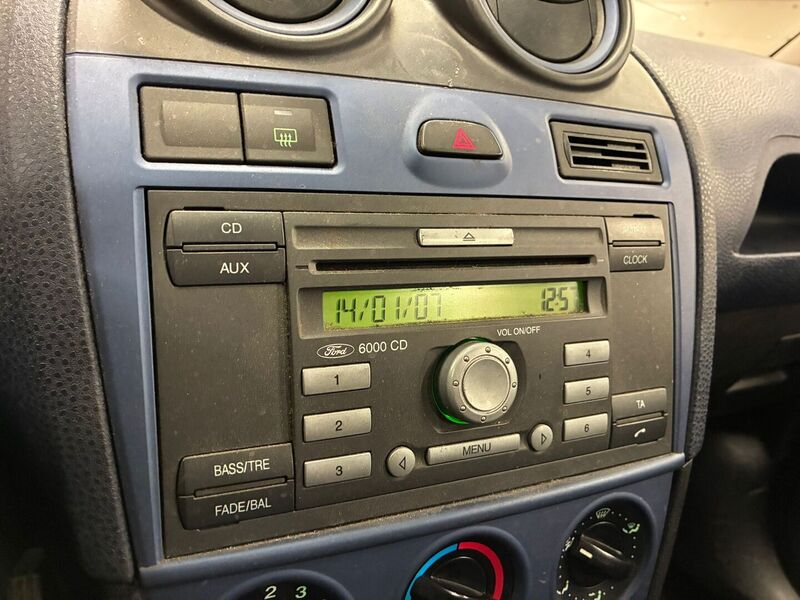 Ford Fiesta vaihtoauto