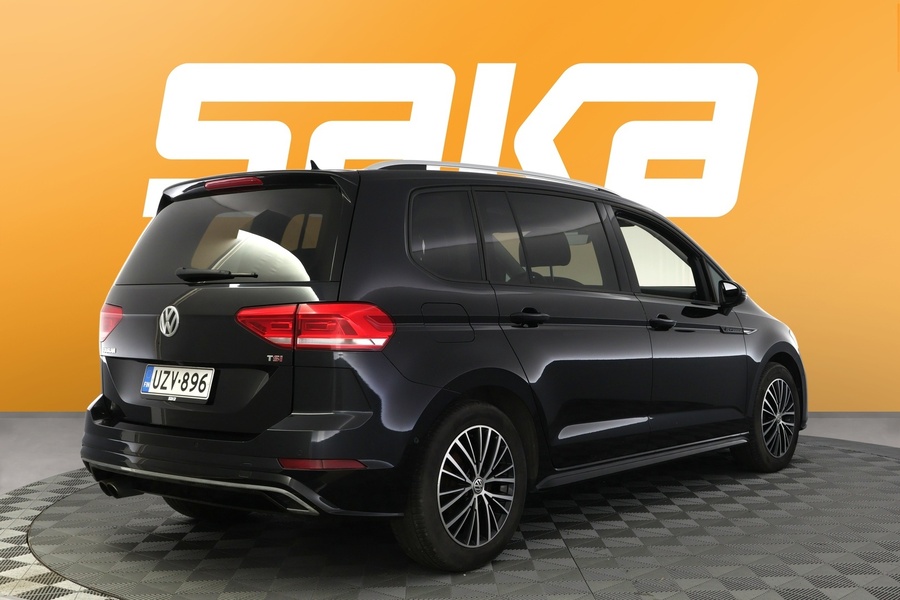 Volkswagen Touran vaihtoauto