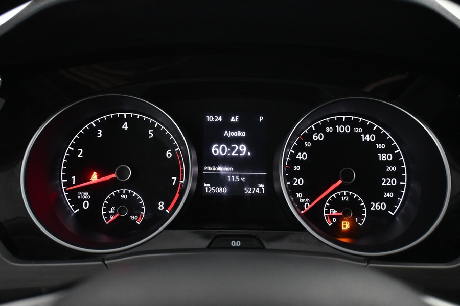 Volkswagen Touran vaihtoauto