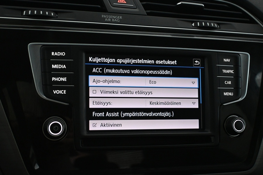 Volkswagen Touran vaihtoauto