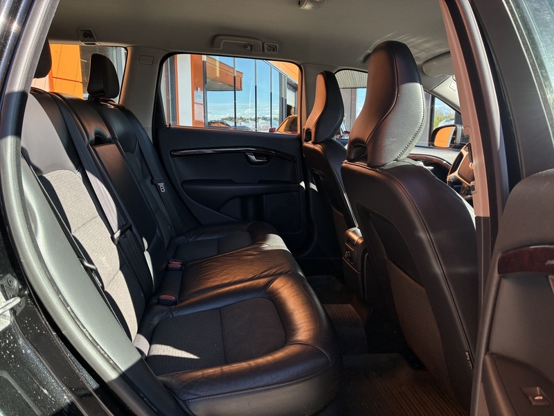 Volvo V70 vaihtoauto