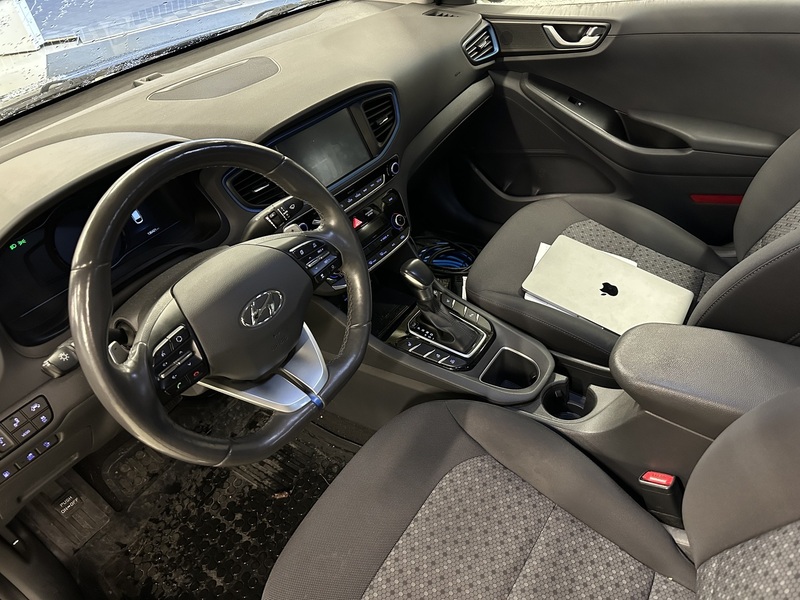 Hyundai IONIQ plug-in vaihtoauto