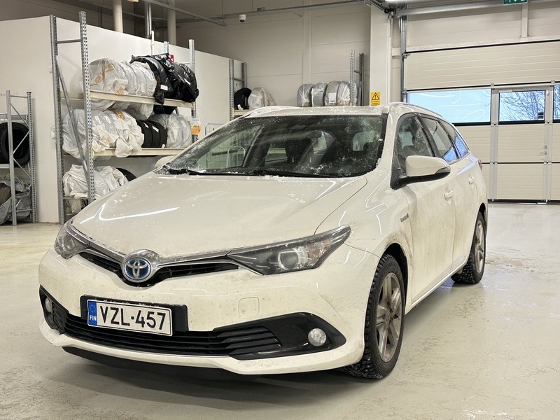 Toyota Auris vaihtoauto