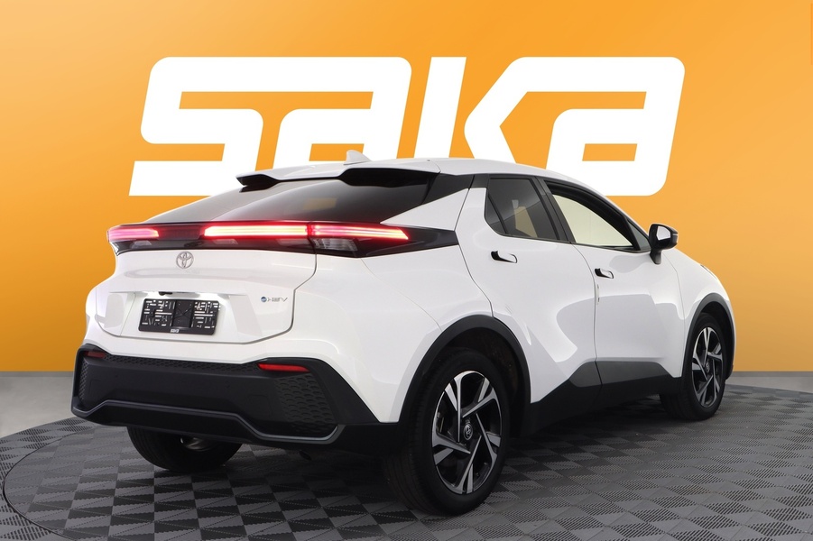 Toyota C-HR vaihtoauto