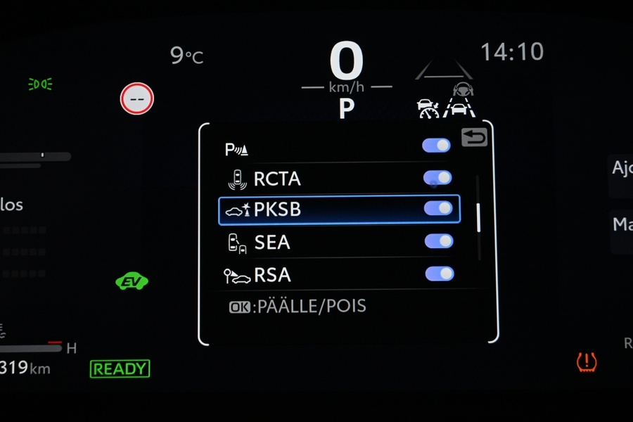 Toyota C-HR vaihtoauto