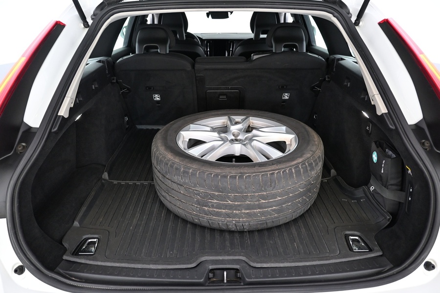 Volvo V90 Cross Country vaihtoauto