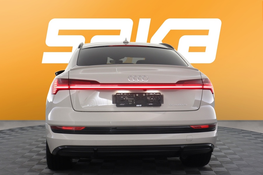 Audi e-tron vaihtoauto