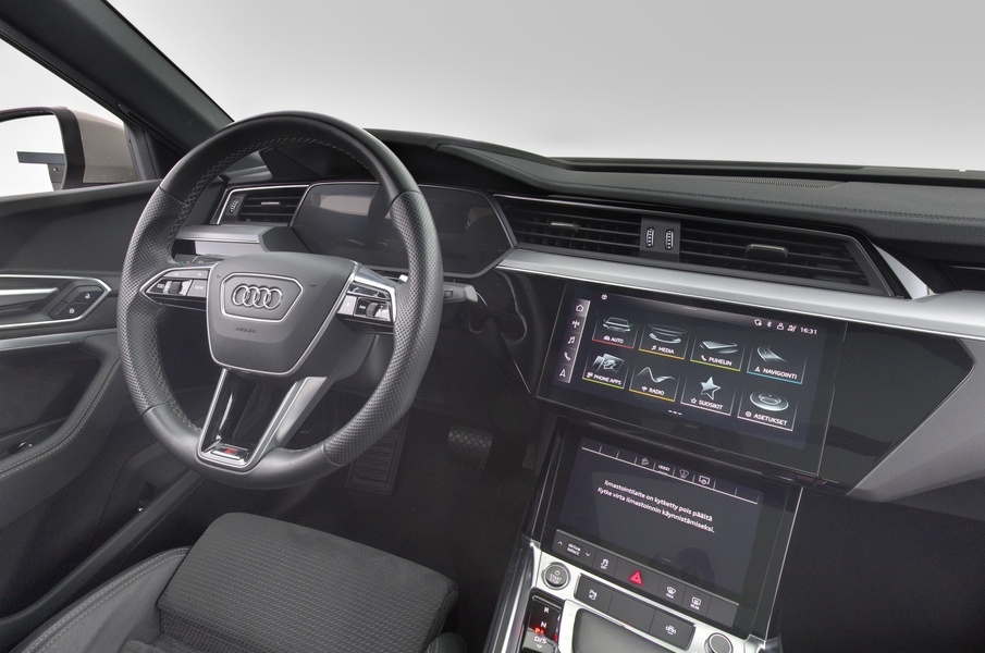 Audi e-tron vaihtoauto