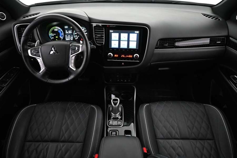 Mitsubishi Outlander PHEV vaihtoauto