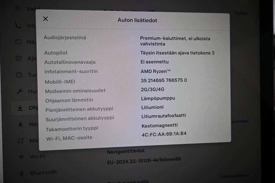 Tesla Model 3 vaihtoauto