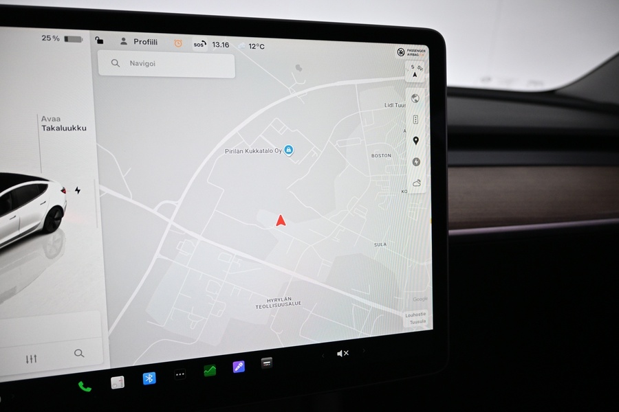 Tesla Model 3 vaihtoauto