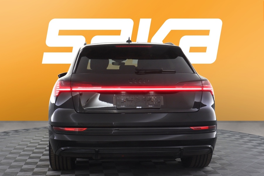 Audi e-tron vaihtoauto