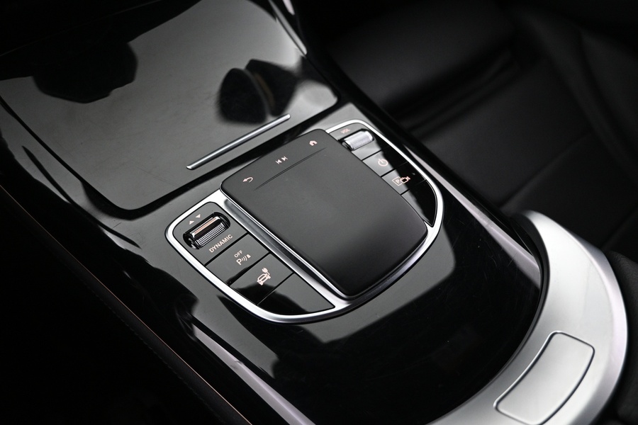 Mercedes-Benz EQC vaihtoauto