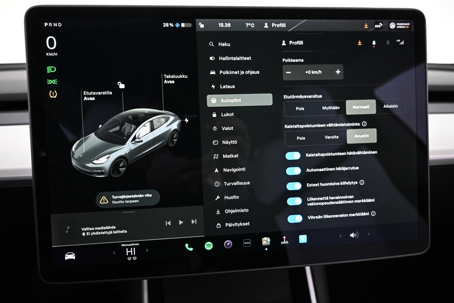 Tesla Model 3 vaihtoauto