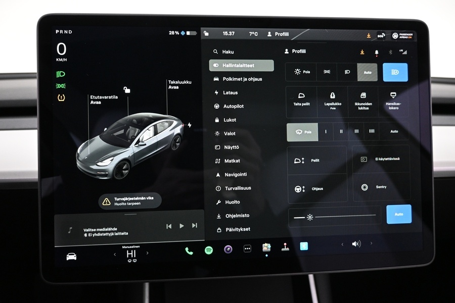 Tesla Model 3 vaihtoauto
