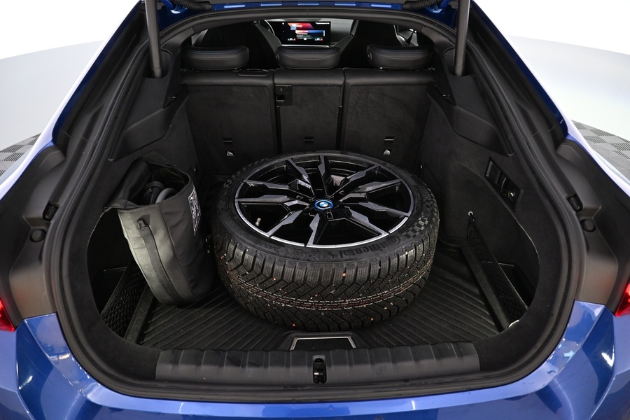 BMW i4 M50 vaihtoauto